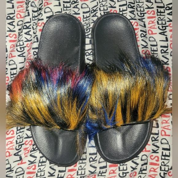 New valpeak multicolor furry slide shoes women's size 10 with comb - Picture 1 of 4